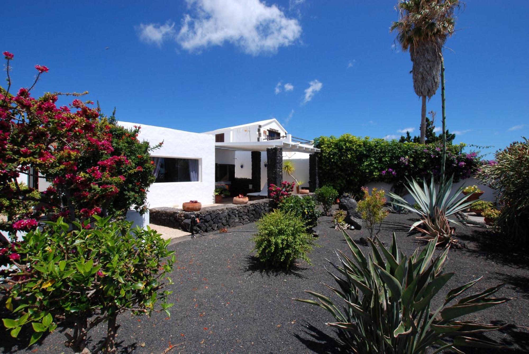 Casa Azmira Del Mar Villa Guatiza Exterior photo